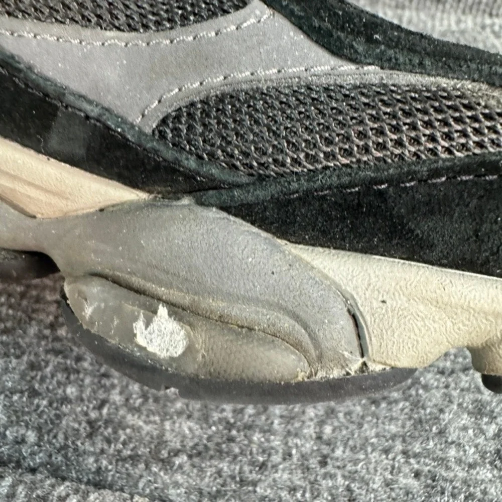 New Balance 9060 Black Castlerock Grey Suede Mesh Sneakers U9060BLK Mens 7